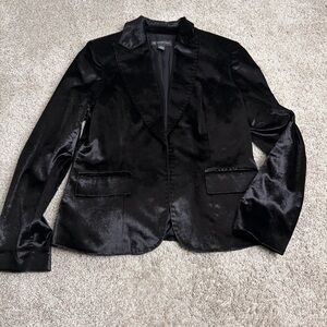 Vintage INC  Women's Black Velvet Blazer. Size Large